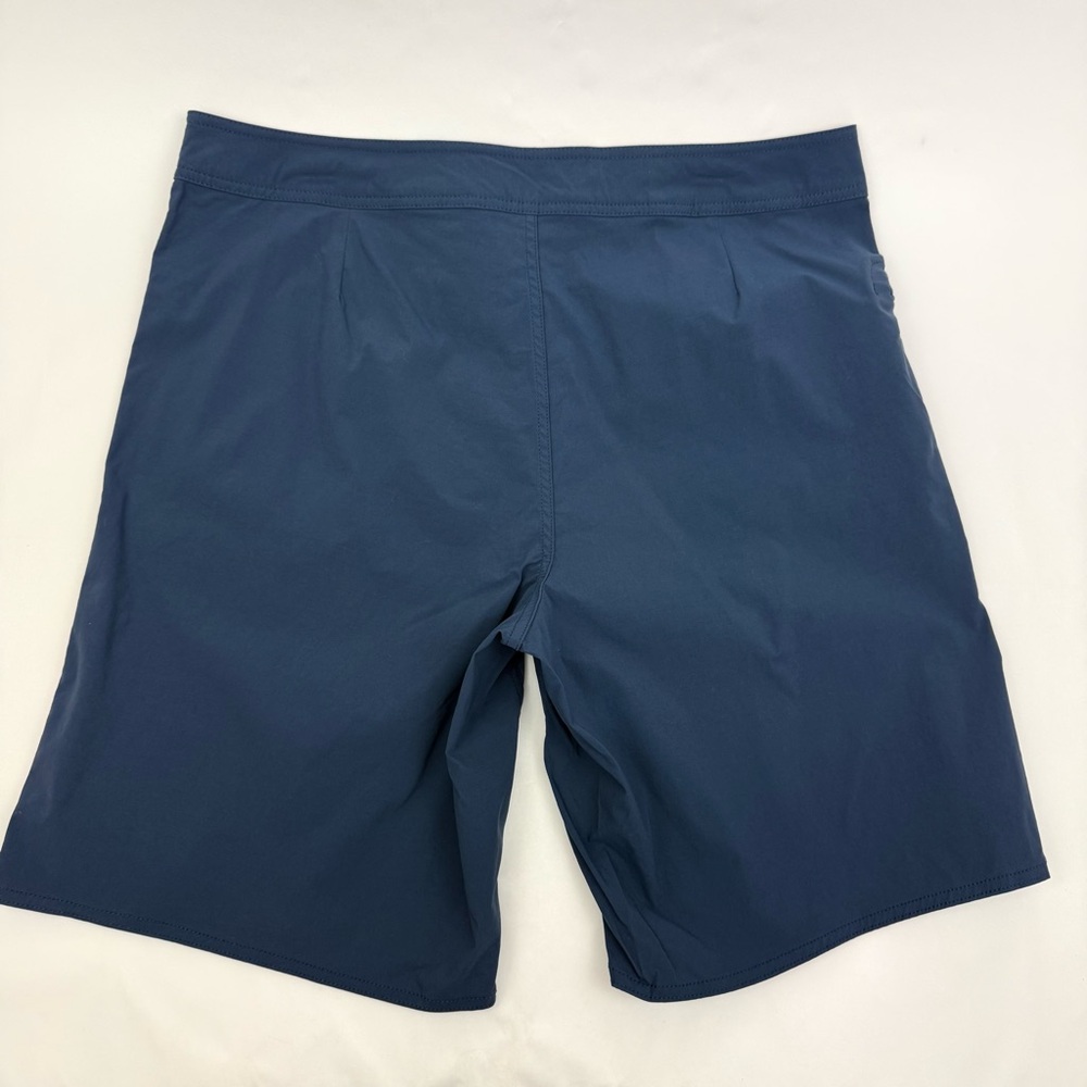 Patagonia Men’s Stretch Wavefarer® Boardshorts
21” Stone Blue - Picture 2 of 10